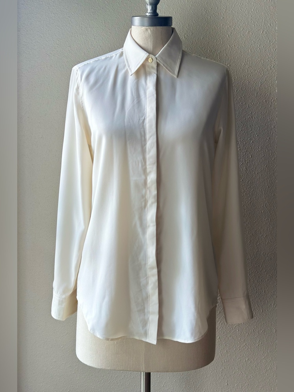 LRL Classic Fit Crepe Button Up Shirt Women Long Sleeve Mascarpone Cream Top S